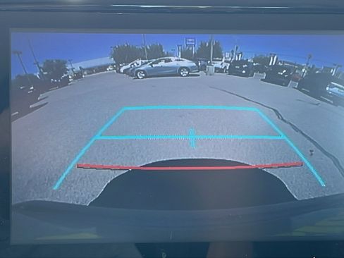 Used 2022 Toyota Corolla LE image 22