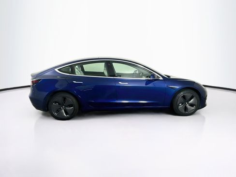 Used 2020 Tesla Model 3 Standard Range Plus RWD image 10