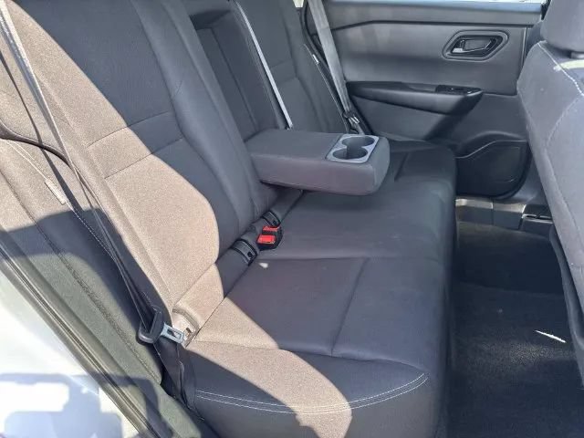 Used 2024 Nissan Rogue S AWD/4WD image 22