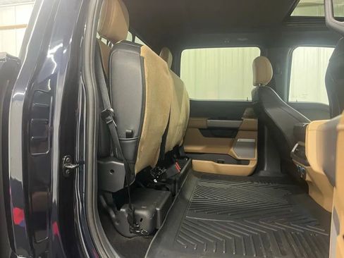 Used 2021 Ford F150 Lariat w/ Equipment Group 502A High AWD/4WD image 23