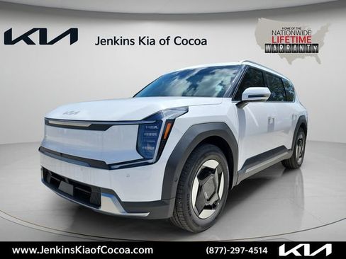 New 2026 Kia EV9 Wind AWD/4WD image 11
