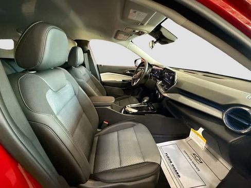 New 2026 Chevrolet Trax LT w/ Driver Confidence Package image 27