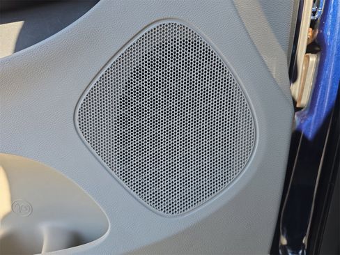 Used 2012 Dodge Grand Caravan SE image 14