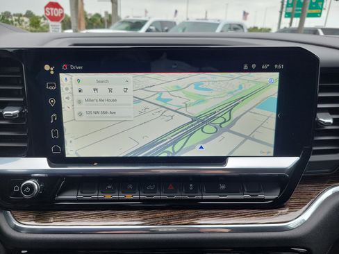 Used 2023 GMC Sierra 1500 Elevation image 10