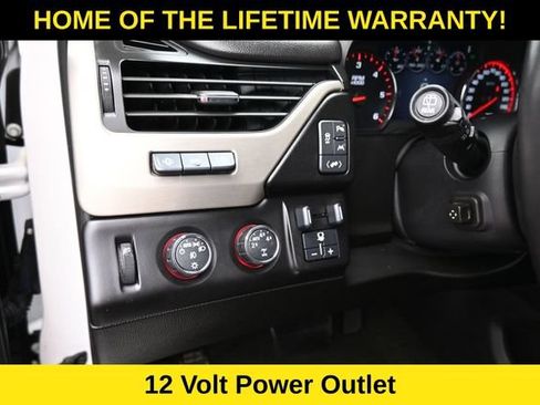 Used 2016 GMC Yukon XL Denali w/ Open Road Package AWD/4WD image 16