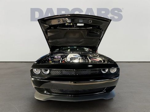 Used 2023 Dodge Challenger SRT Hellcat w/ Driver Convenience Group image 2