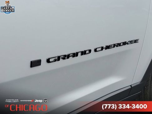 Used 2024 Jeep Grand Cherokee Altitude AWD/4WD image 6