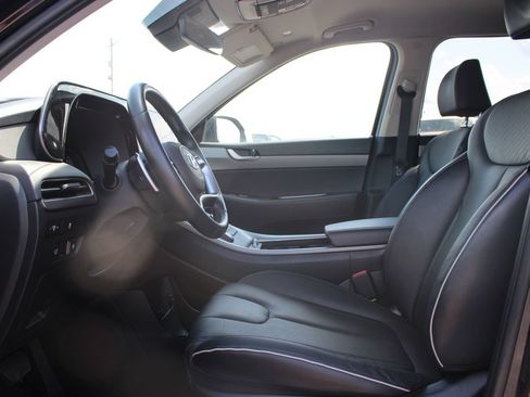 Used 2025 Hyundai Palisade SEL FWD image 17