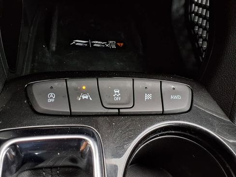 Used 2021 Chevrolet TrailBlazer ACTIV w/ Technology Package image 21