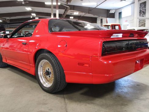 Used 1988 Pontiac Firebird Trans Am image 4