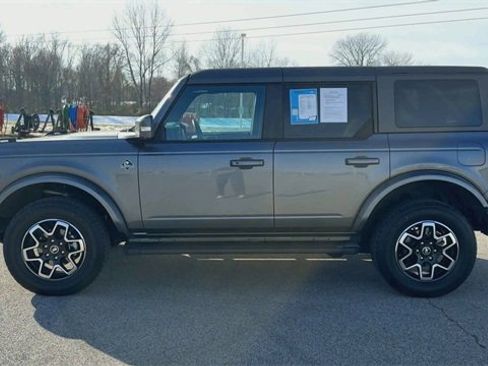 Used 2023 Ford Bronco Outer Banks image 5