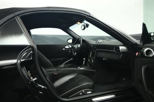 Used 2006 Porsche 911 Carrera 4S AWD/4WD image 33