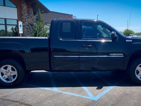 Used 2012 GMC Sierra 1500 SLE w/ All-Terrain Package AWD/4WD image 19