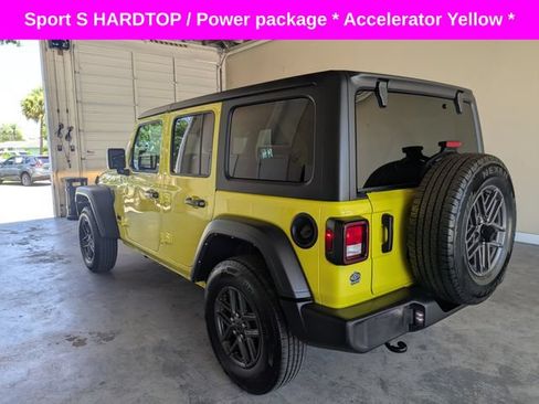 Used 2024 Jeep Wrangler Unlimited Sport AWD/4WD image 6