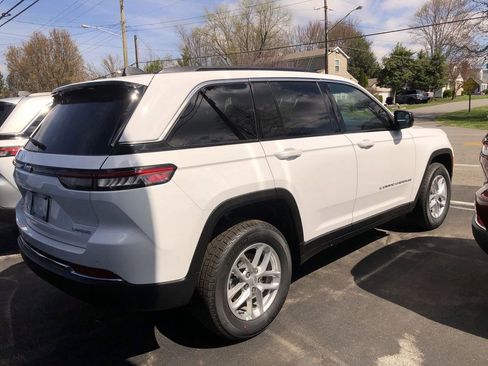 New 2026 Jeep Grand Cherokee Laredo AWD/4WD image 14