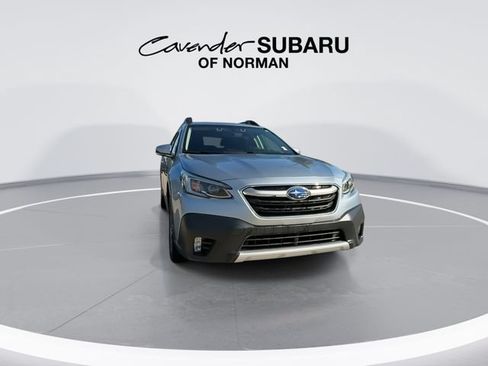Used 2022 Subaru Outback Limited w/ Tech Package 2 AWD/4WD image 3