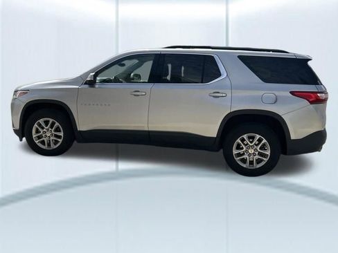 Used 2021 Chevrolet Traverse LT FWD image 4