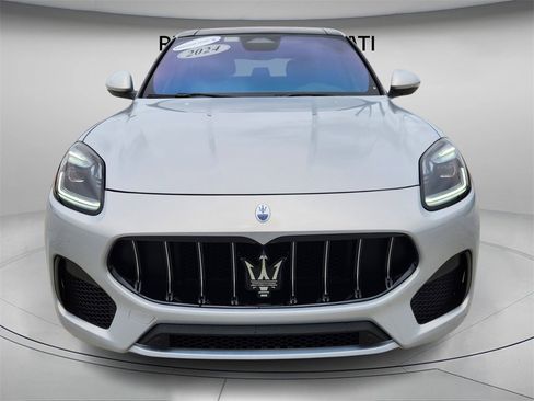 New 2024 Maserati Grecale GT image 3