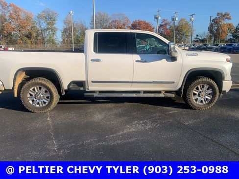 Used 2024 Chevrolet Silverado 2500 High Country w/ Z71 Off-Road Package image 7