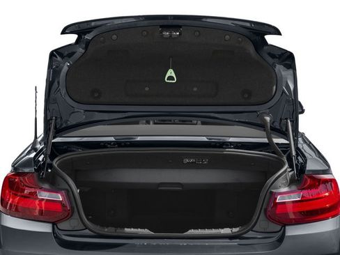 Used 2016 BMW M235i Convertible image 12