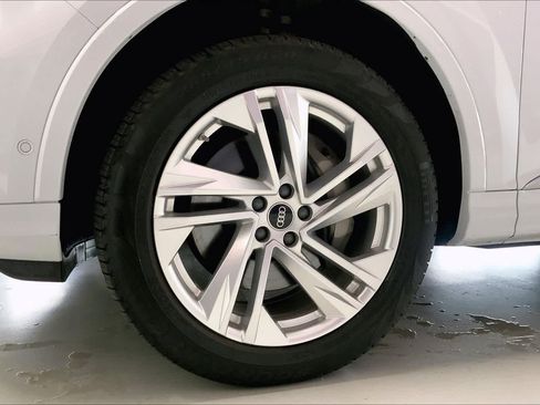 Used 2022 Audi Q7 3.0T Premium w/ Convenience Package image 8