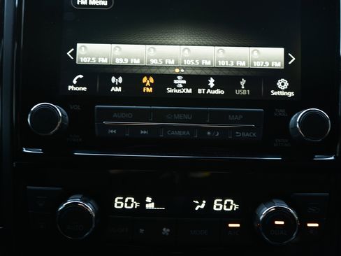 Used 2023 Nissan Titan PRO-4X w/ Pro-4x Convenience Package image 30