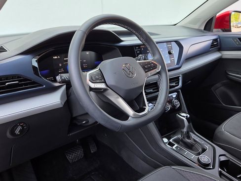 Certified 2024 Volkswagen Taos SE AWD/4WD image 20
