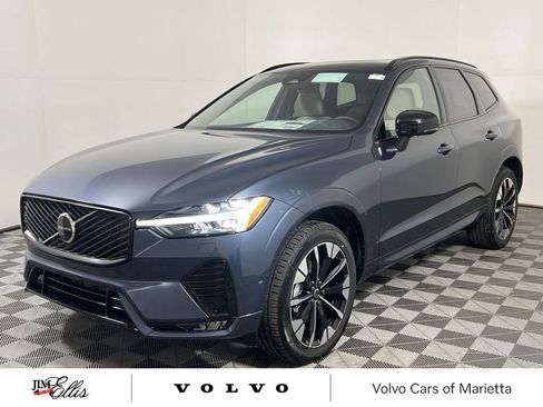 New 2026 Volvo XC60 B5 Plus w/ Protection Package Premier image 4