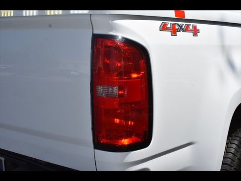 Used 2020 Chevrolet Colorado W/T w/ WT Convenience Package AWD/4WD image 51