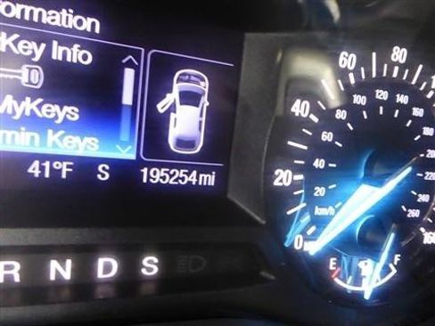 Used 2013 Ford Fusion SE image 12