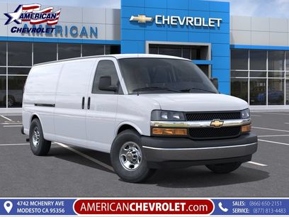 New 2026 Chevrolet Express 3500 Extended w/ Driver Convenience Package