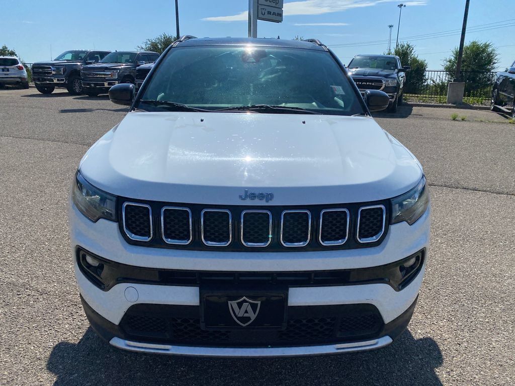 Used 2024 Jeep Compass Limited AWD/4WD image 9