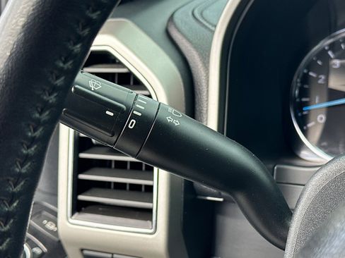 Used 2022 Ford F250 Lariat w/ Lariat Value Package image 36