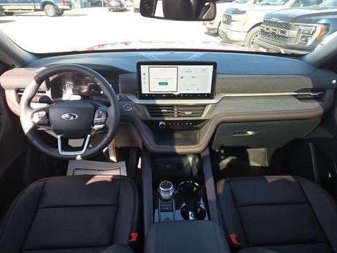 New 2026 Ford Explorer Platinum w/ LUX Leather Package image 13