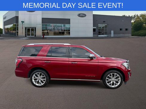 Used 2018 Ford Expedition Platinum AWD/4WD image 10