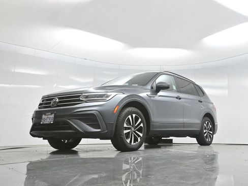 Used 2022 Volkswagen Tiguan S FWD image 65