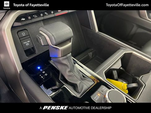 Certified 2025 Toyota Tundra Limited AWD/4WD image 34