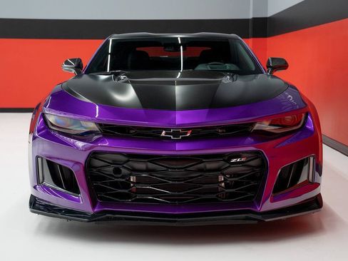 Used 2018 Chevrolet Camaro ZL1 RWD image 55