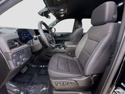 Used 2025 Chevrolet Tahoe LS image 21