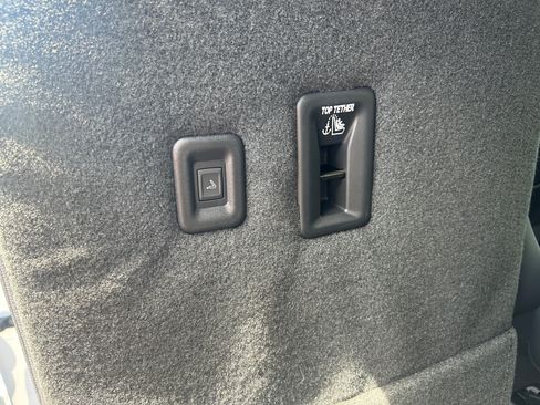 New 2026 Chevrolet Traverse High Country w/ LPO, Floor Liner Package AWD/4WD image 39