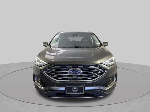 Used 2020 Ford Edge Titanium w/ Class II Trailer Tow Package AWD/4WD image 25