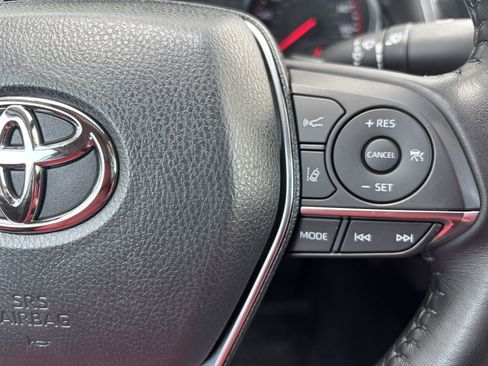 Used 2020 Toyota Camry XSE FWD image 15