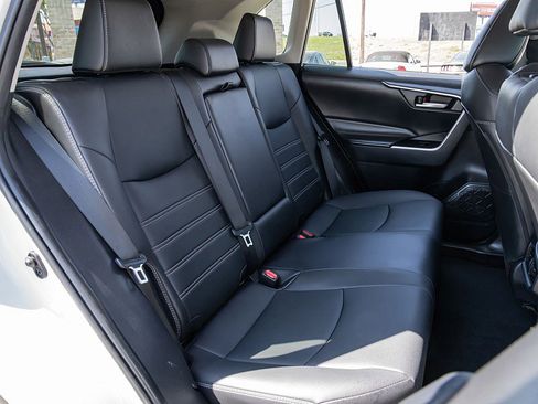 Used 2024 Toyota RAV4 XLE Premium image 22