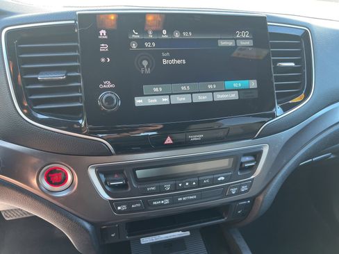 Used 2023 Honda Passport EX-L image 13
