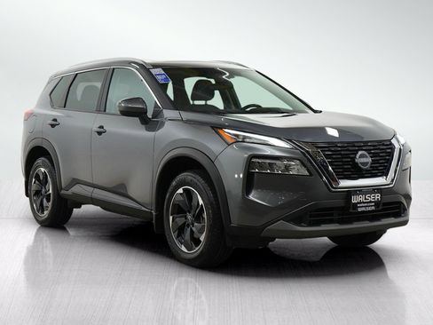 Used 2023 Nissan Rogue SV w/ SV Premium B Package AWD/4WD image 7