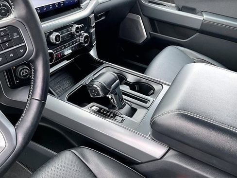 Used 2022 Ford F150 Lariat w/ Equipment Group 502A High image 17