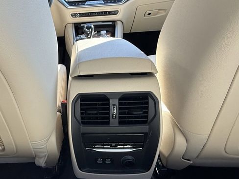 Used 2020 BMW 330i Sedan w/ Premium Package image 15