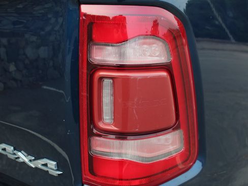 Used 2019 RAM 1500 Laramie AWD/4WD image 52