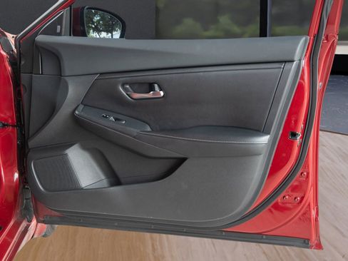 Used 2021 Nissan Sentra SV image 27