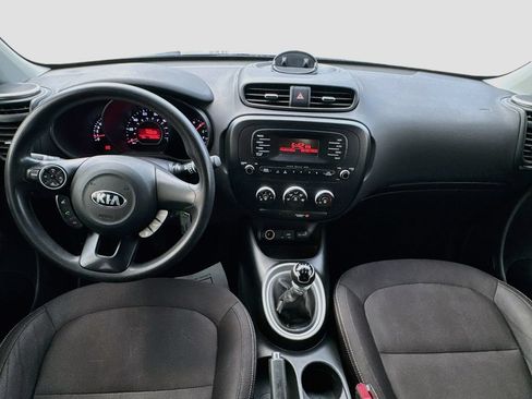 Used 2016 Kia Soul FWD image 23